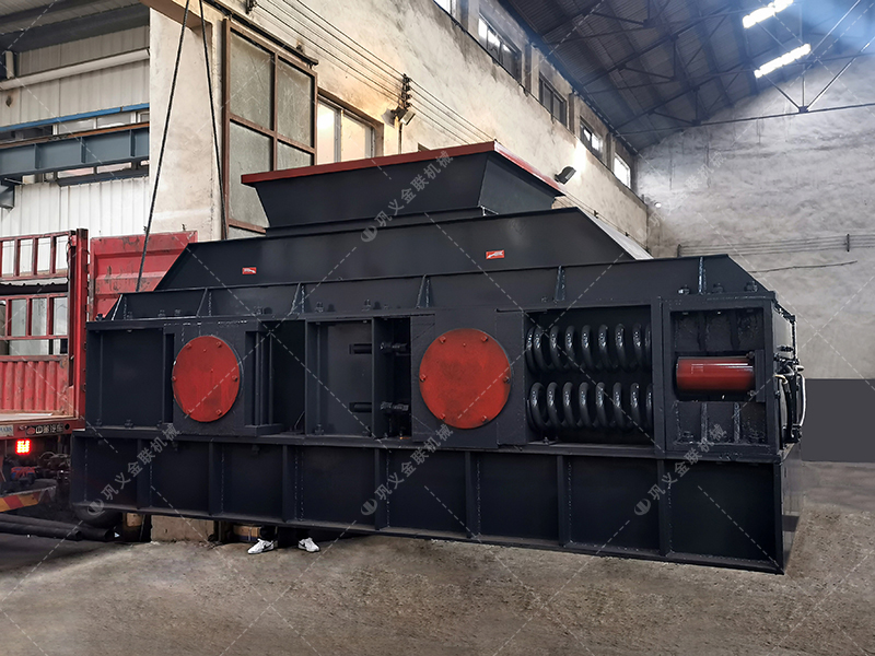 2PG1500x1000大型對輥式破碎機(jī)發(fā)貨圖片